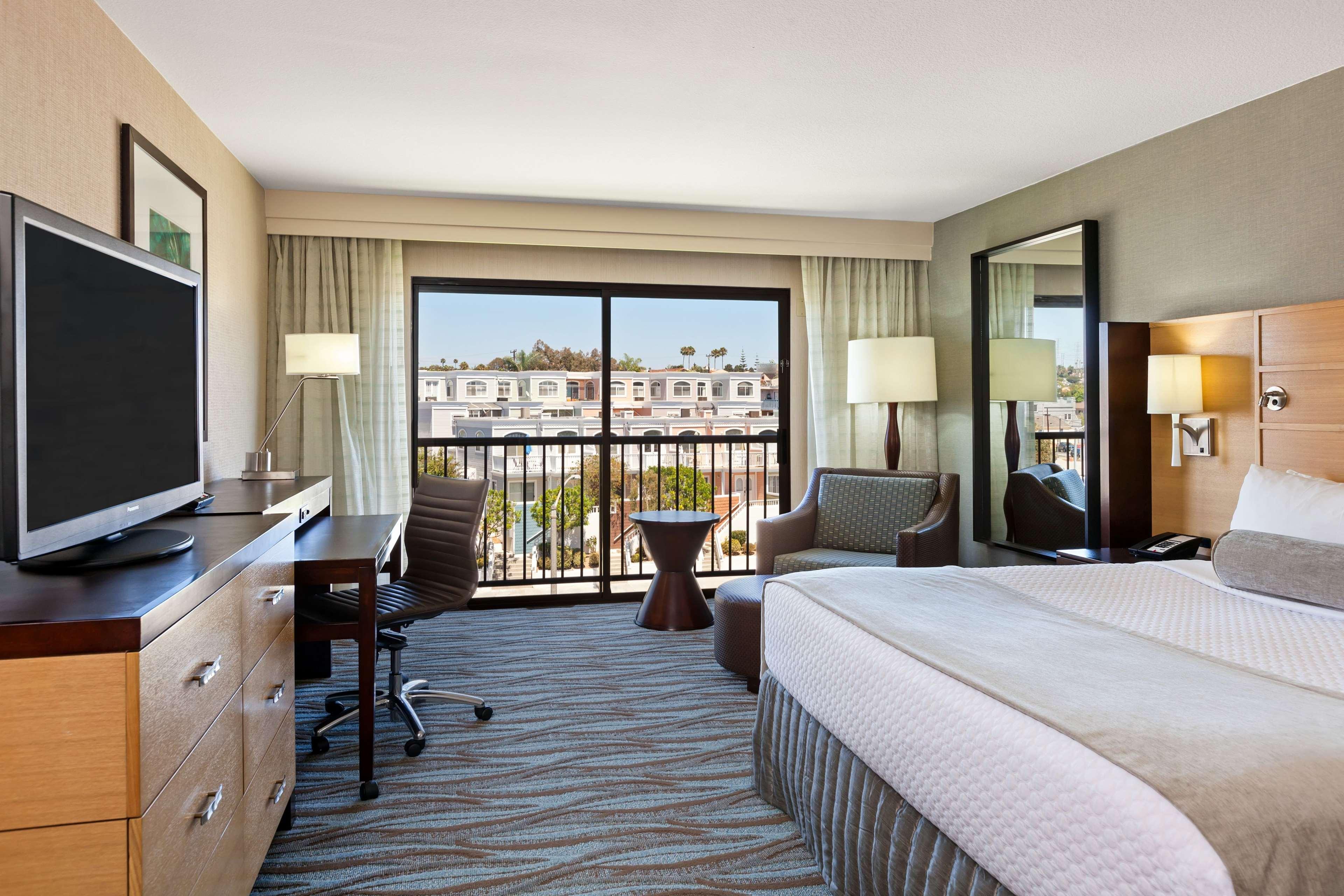 Sonesta Redondo Beach And Marina Экстерьер фото